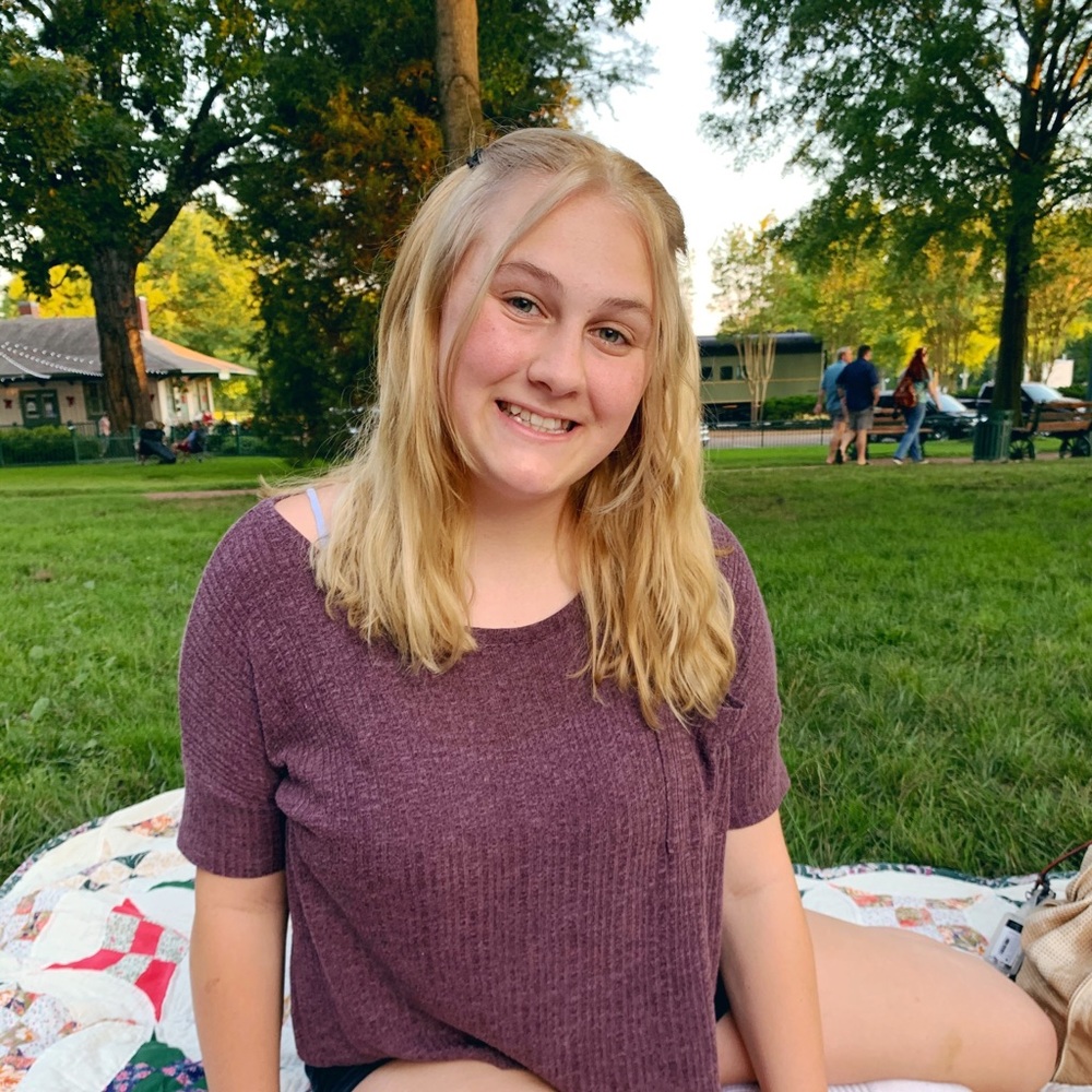 Meet your Posher, Tayler